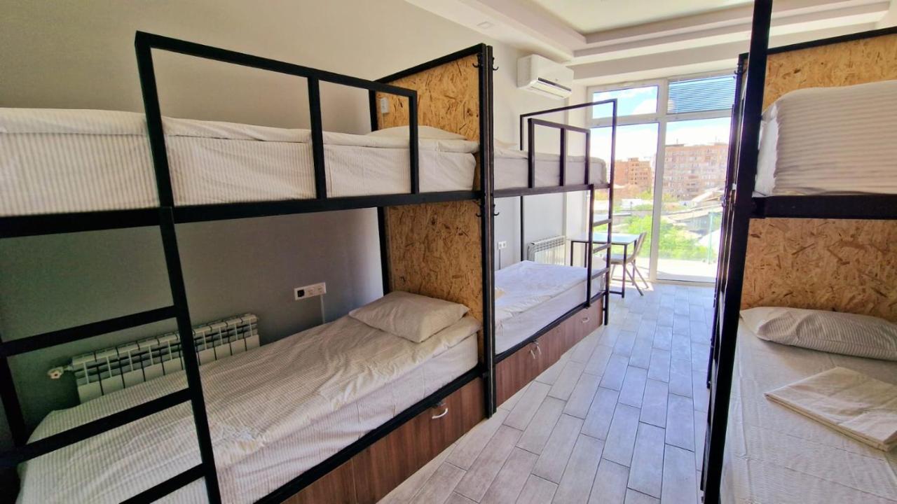 Puzzle Space Pansiyon Erivan Dış mekan fotoğraf